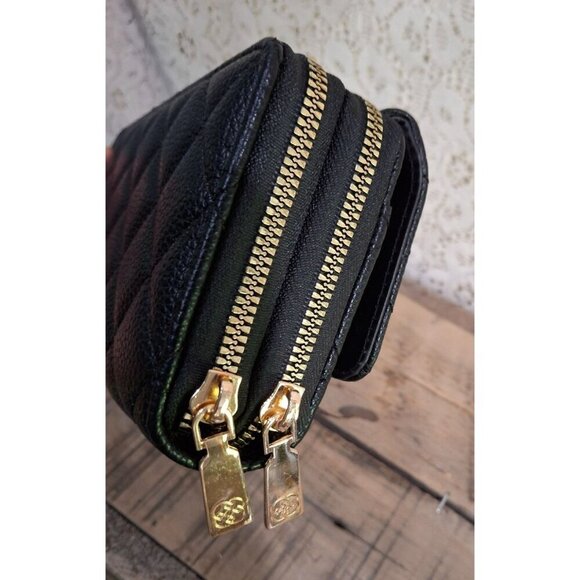 NWOT Daisy Fuentes Small Black Quilted Purse Wallet With Gold Chain - Picture 8 of 10